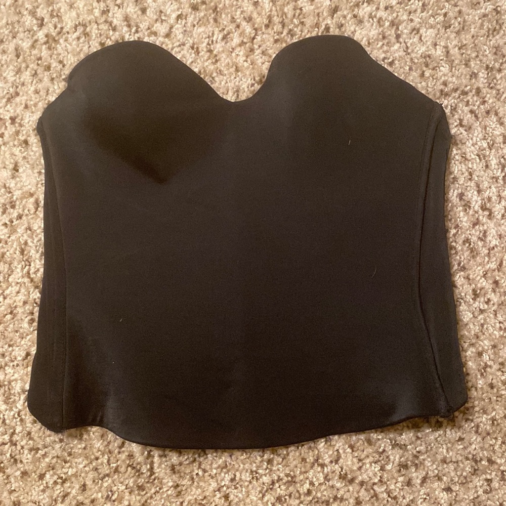 Brand new bra and shape wear, incredibly comfortable. Size 34B